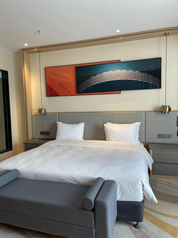 Holiday Inn Express Ulanqab Jining By Ihg Exterior photo